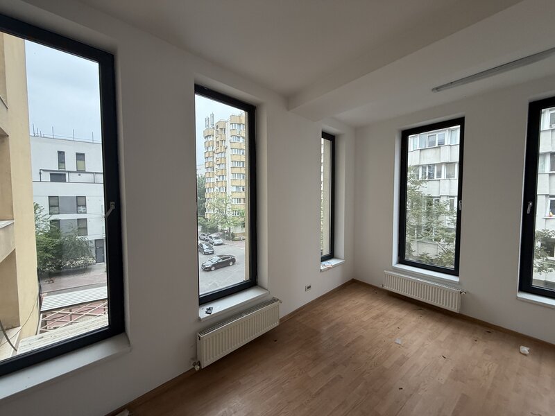 Sector 3, Central, 175mp, cladire de birouri noua,
